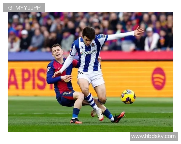 欧联杯惊心动魄皇马逆转巴萨争议判罚引发全场热议