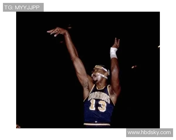 张伯伦与姚明的传奇对决：不同年代的篮球巨星如何影响比赛风格与文化传承