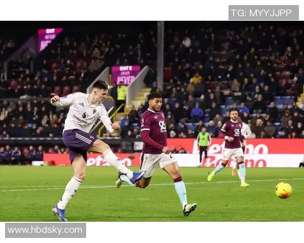 曼联逆转曼城4-3精彩绝伦补时绝杀点燃全场激情