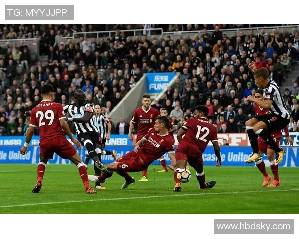 那不勒斯大胜利物浦5-0足总杯历史冷门引发全场震惊