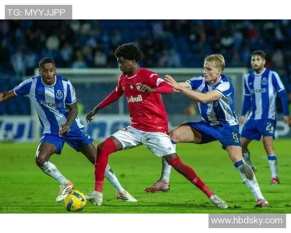 欧联杯波尔图与热刺鏖战至平局绝杀瞬间引发全场热烈反响分析 欧联杯波尔图与热刺鏖战至平局绝杀瞬间引发全场热烈反响分析