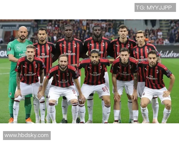 世界杯焦点战：AC米兰与国米激战成平局神扑瞬间引发全场热议