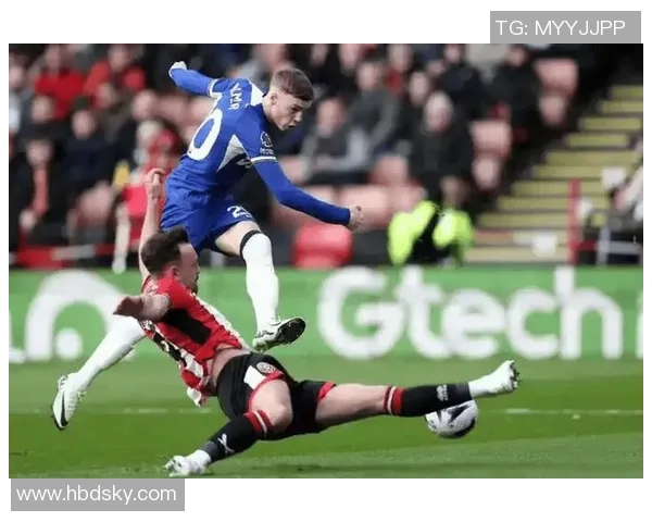 欧冠精彩对决里昂完胜那不勒斯补时进球引发全场狂欢与转会传闻交织