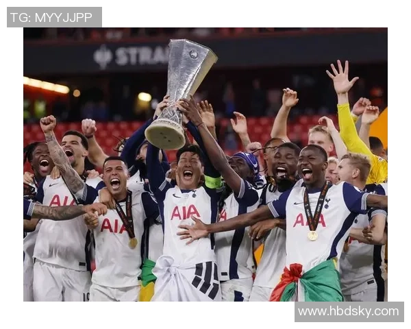 欧联杯精彩对决曼城大胜巴萨红牌事件引发热议