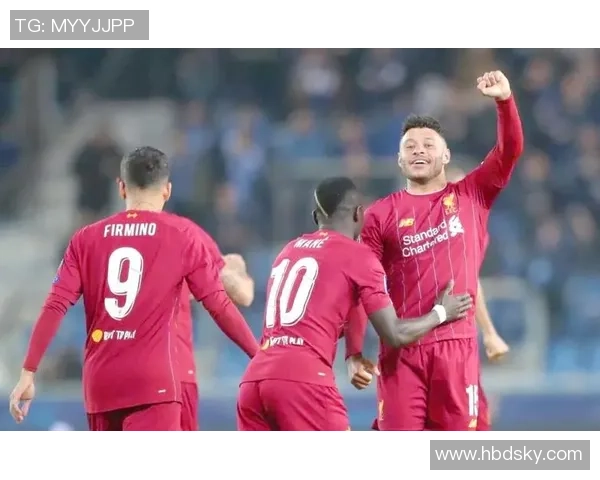 欧冠激战：拜仁与利物浦战成平局绝杀瞬间震撼全场赛后深度解析